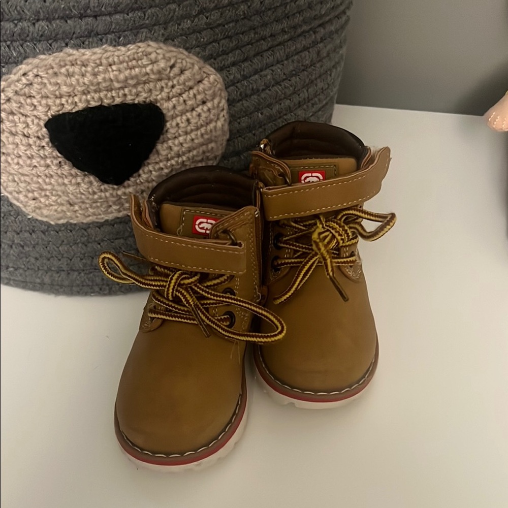 Brown Ankle-High Work Boots with Non-Slip Sole